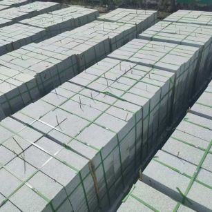 佳木斯 芝麻白1.8公分火烧300*600地铺，清仓大甩卖