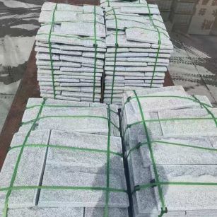 佳木斯 芝麻白蘑菇石装车出货