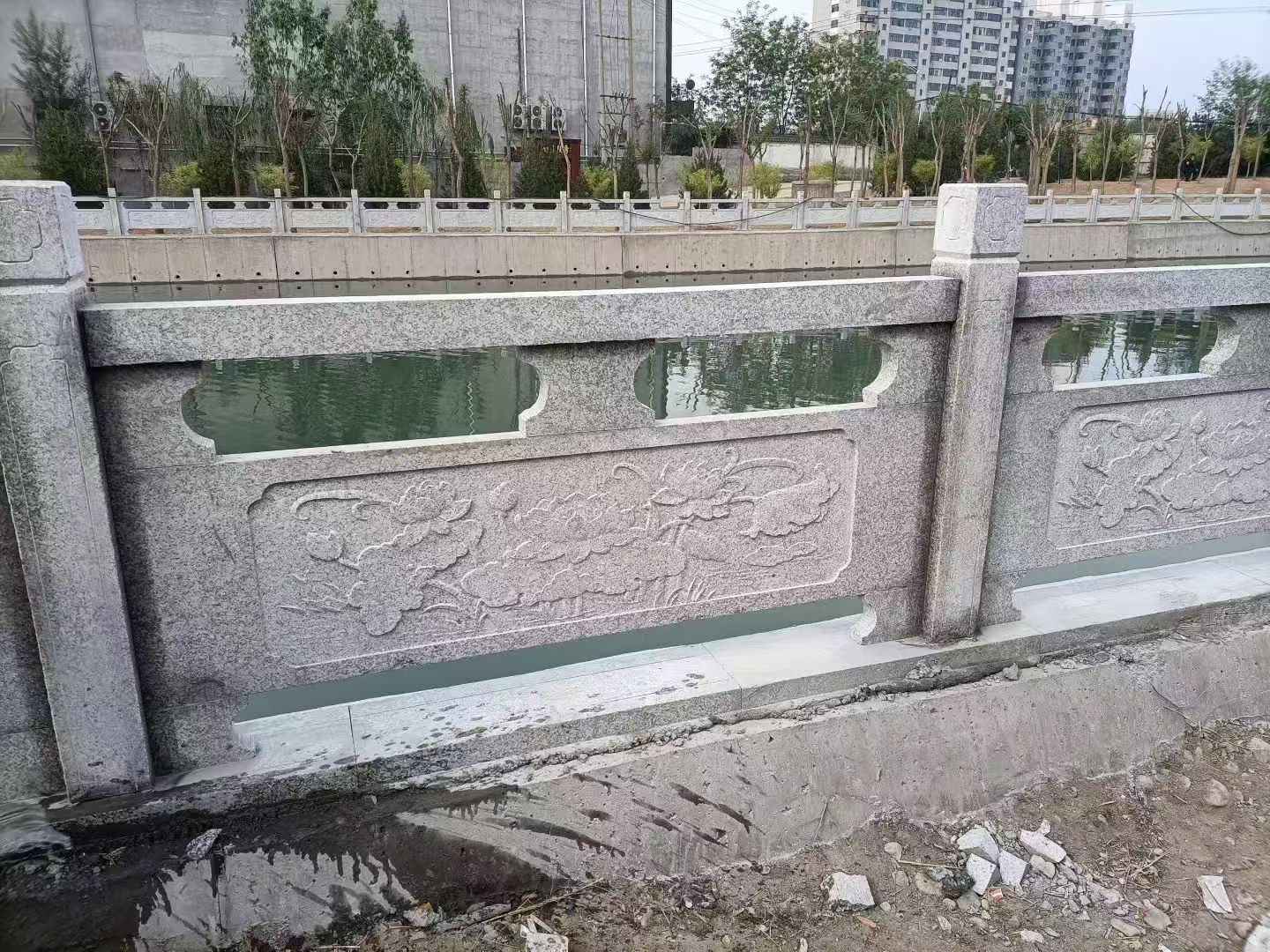 佳木斯 芙蓉白大花桥梁、河道，石材栏杆、围栏、护栏