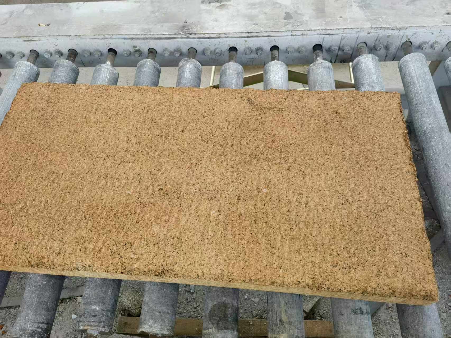 佳木斯 菠萝面老石板，做旧仿古石，流水线生产加工