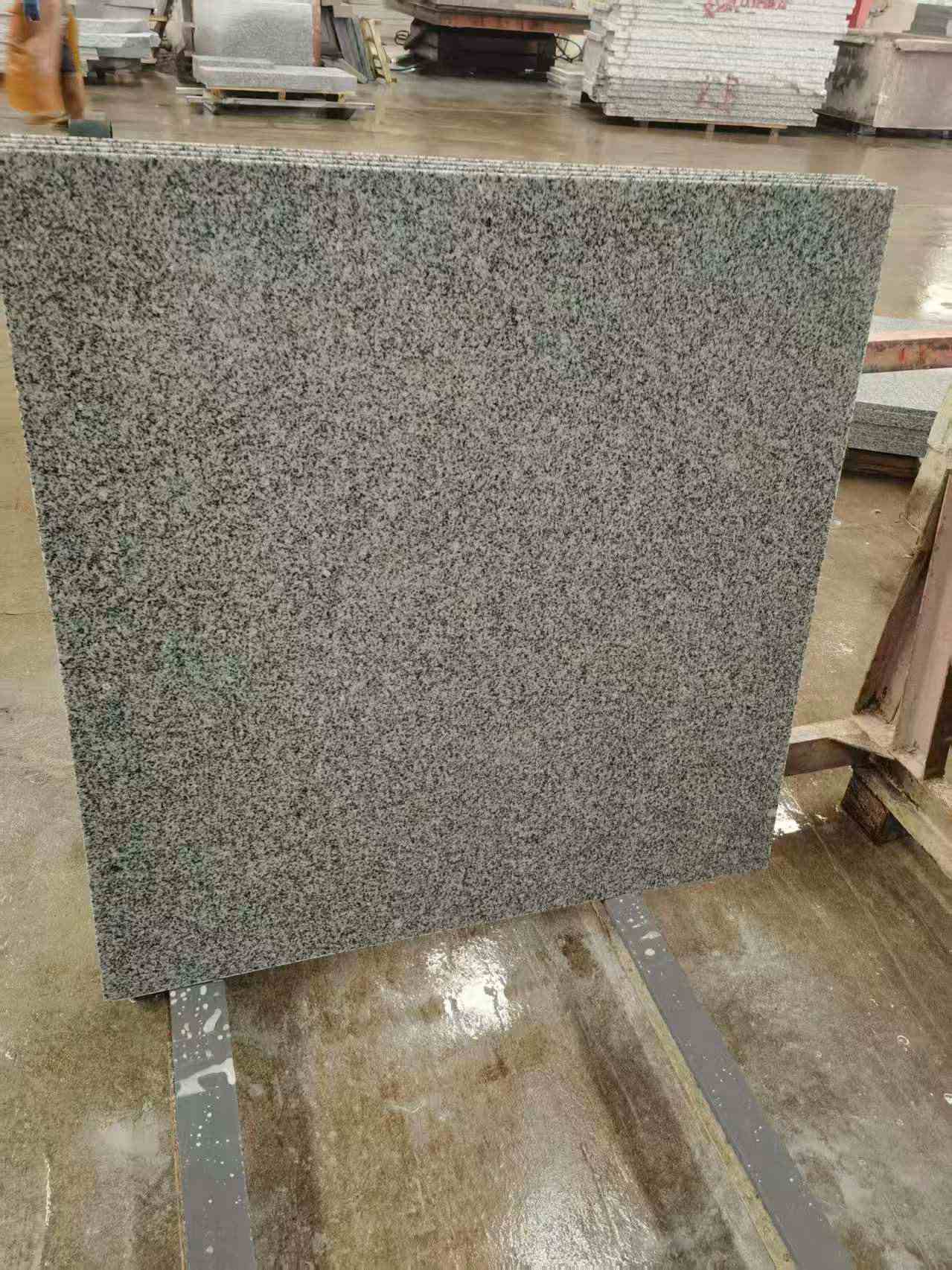 佳木斯 芝麻白光面900*900，高地铁标准